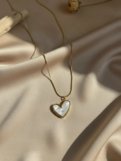 Ivory heart pendant necklace with gold tone finish – romantic minimalist fashion jewellery by Elanàm
